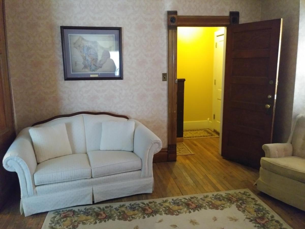 The Sturgis Motel Dış mekan fotoğraf
